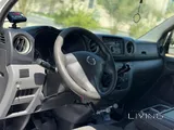 Nissan Urvan 2015